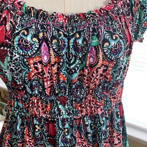 Size medium Stitch Between dress - Picture 2 of 5